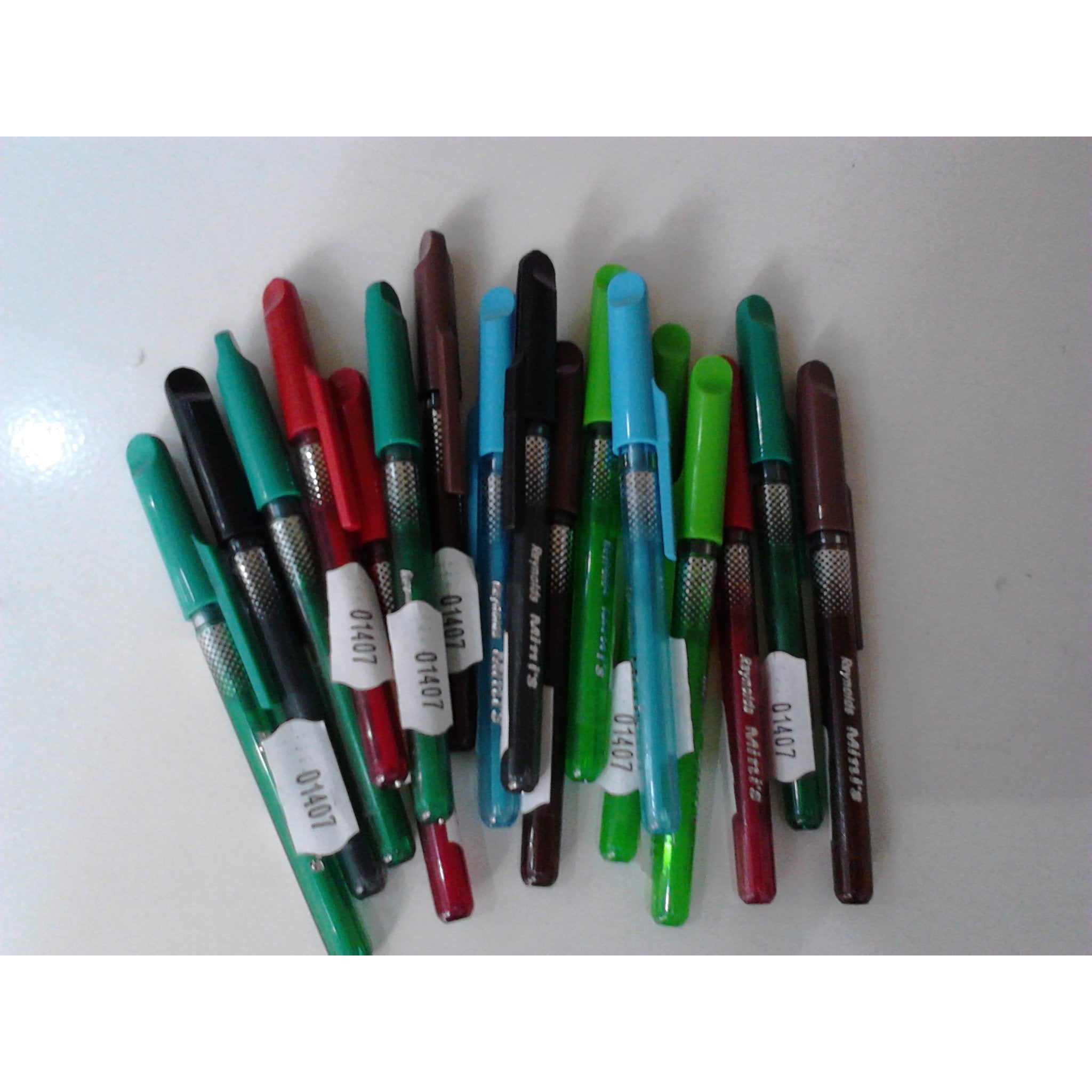 Stylo Bille mini fun colors -38% - GEO Gabon Shop Online 