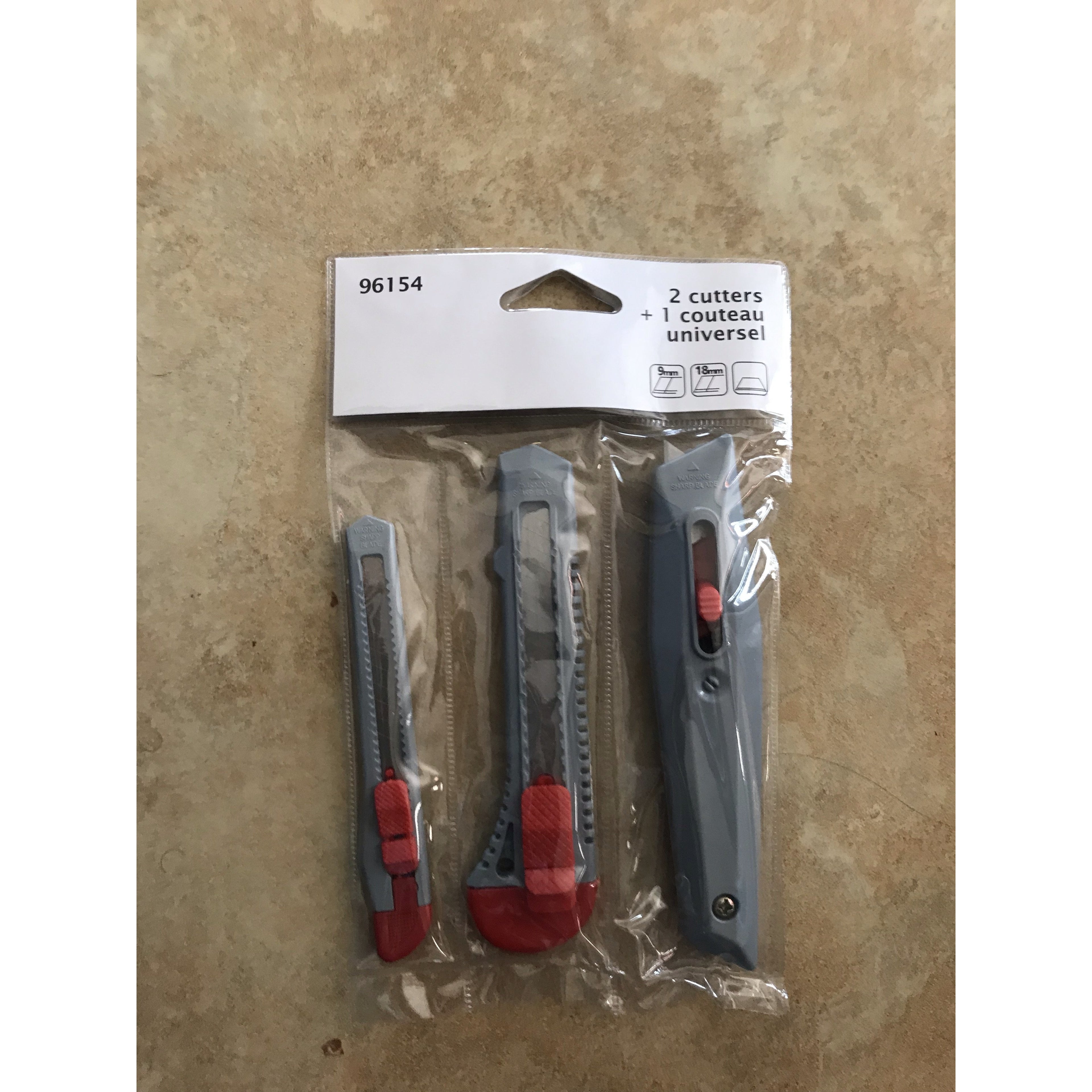 Cutters (9 et 18mm) + Couteau -20% - GEO Gabon Shop Online